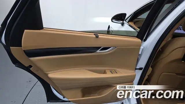 Genesis G80 2024 — Şəkil 33/33