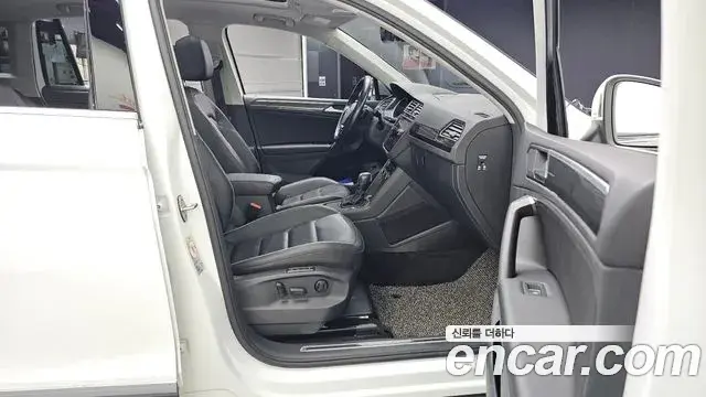 Volkswagen Tiguan 2020 — Şəkil 11/30