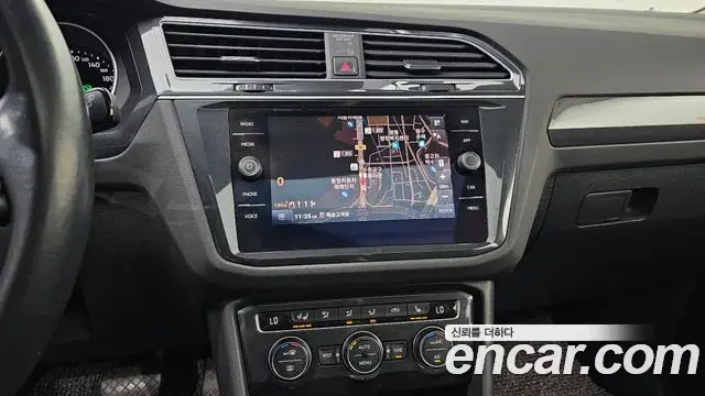 Volkswagen Tiguan 2020 — Şəkil 20/30
