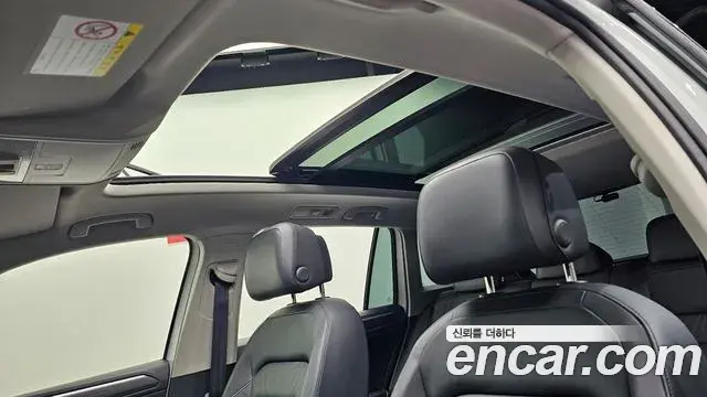 Volkswagen Tiguan 2020 — Şəkil 29/30