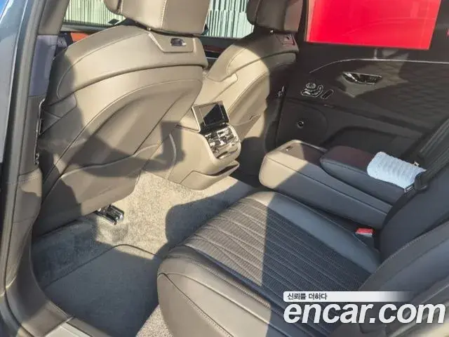 Bentley Flying Spur 2022 — Şəkil 18/20