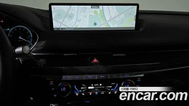 Genesis Electrified G80 2023 — Photo 12/20
