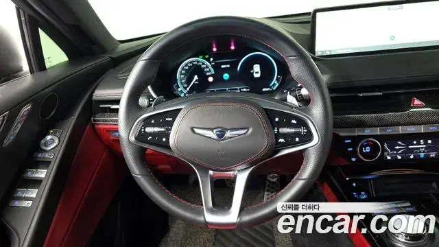 Genesis Electrified G80 2023 — Photo 13/20
