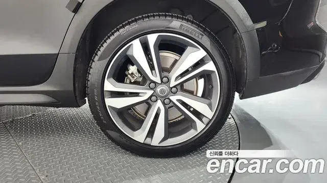 Volvo V60 Cross Country 2021 — Photo 32/36