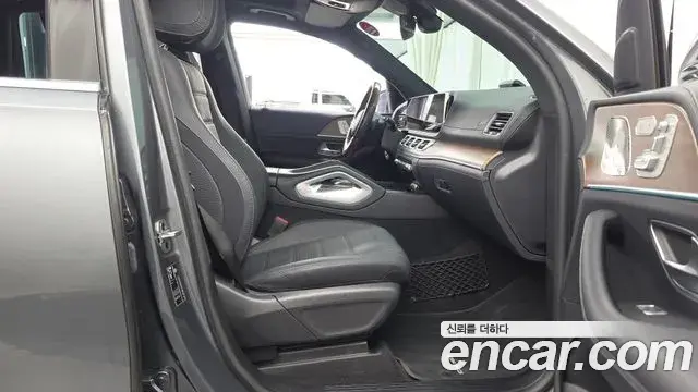 Mercedes-Benz GLS-Class 2021 — Фото 11/20