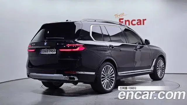 BMW X7 2024 — Photo 11/35