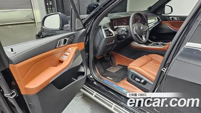 BMW X7 2024 — Photo 22/35