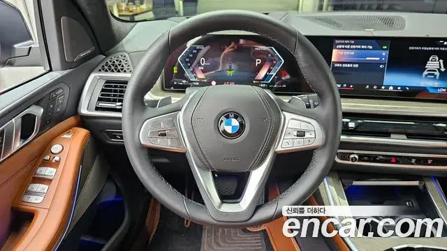 BMW X7 2024 — Photo 15/35