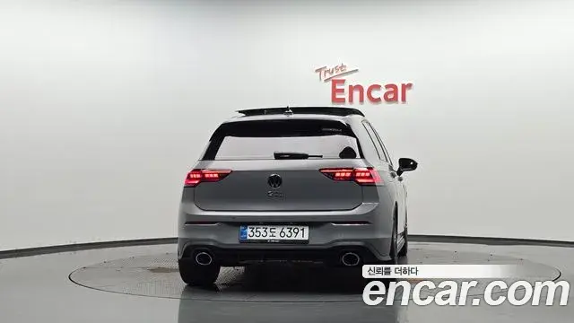 Volkswagen Golf 2025 — Şəkil 31/31