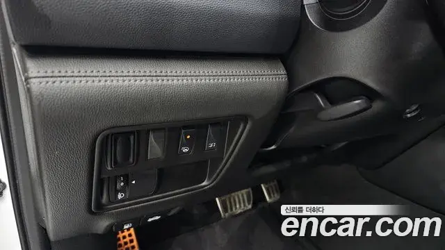Renault Samsung QM6 2019 — ფოტო 11/37