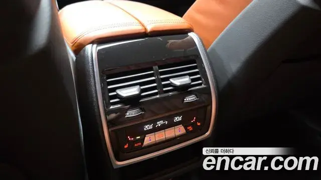 BMW X5 2025 — Photo 21/30