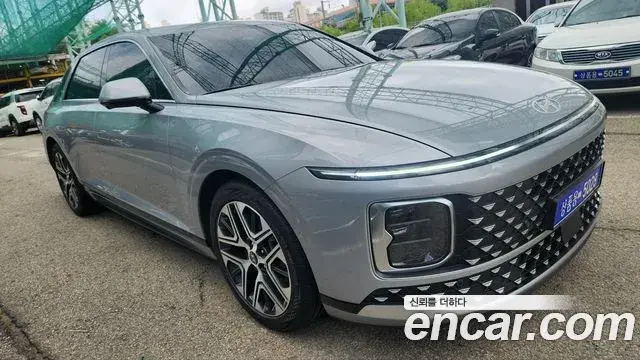 Hyundai Grandeur Hybrid 2023 — Photo 12/14