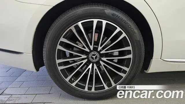 Mercedes-Benz S-Class 2022 — ფოტო 10/32