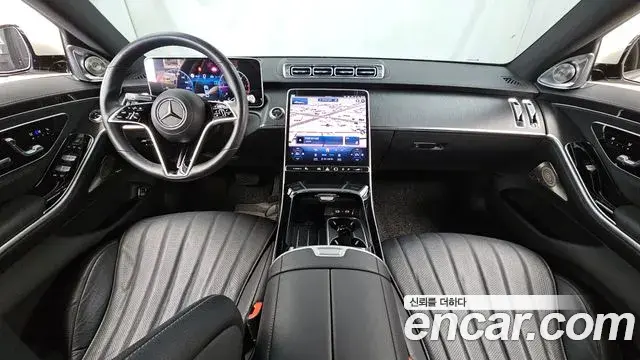 Mercedes-Benz S-Class 2022 — ფოტო 17/32