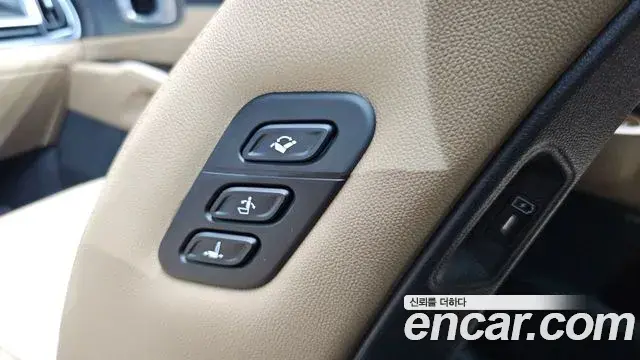Kia Sorento 2025 — Şəkil 26/32