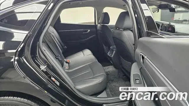 Hyundai Sonata 2021 — Фото 11/20