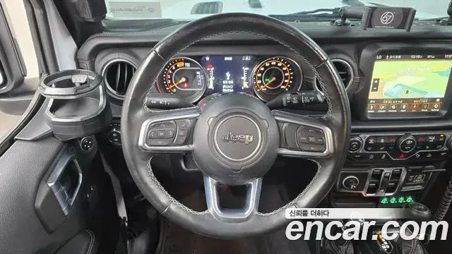 Jeep Wrangler 2021 — Photo 5/37