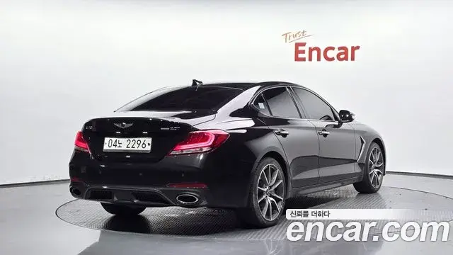 Genesis G70 2018 — Photo 19/30