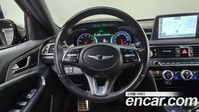 Genesis G70 2018 — Photo 15/30