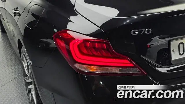 Genesis G70 2018 — Photo 30/30