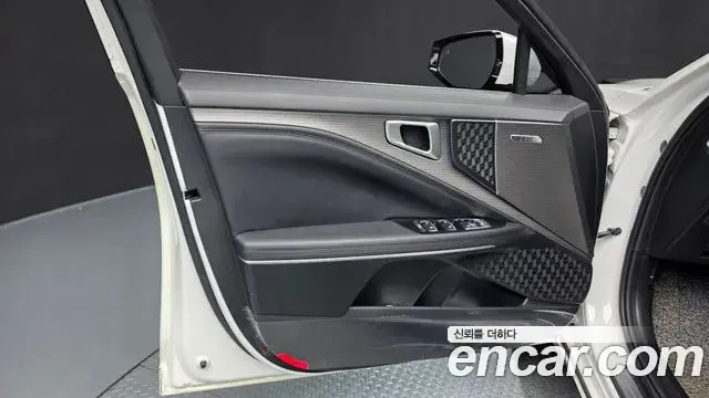 Kia K8 2025 — Photo 17/40