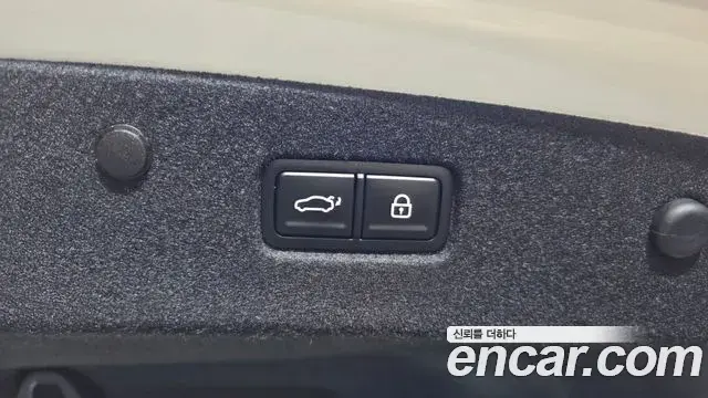 Kia K8 2025 — Photo 11/40