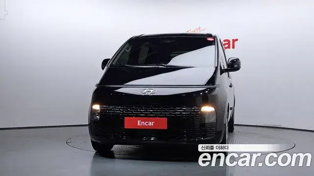 Hyundai Staria 2022 — Фото 3/20