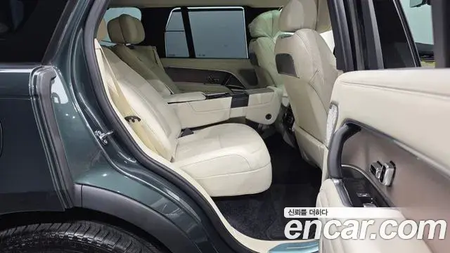 Land Rover Range Rover 2025 — ფოტო 10/20