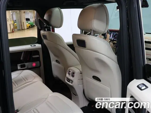 Mercedes-Benz G-Class 2023 — Фото 14/20