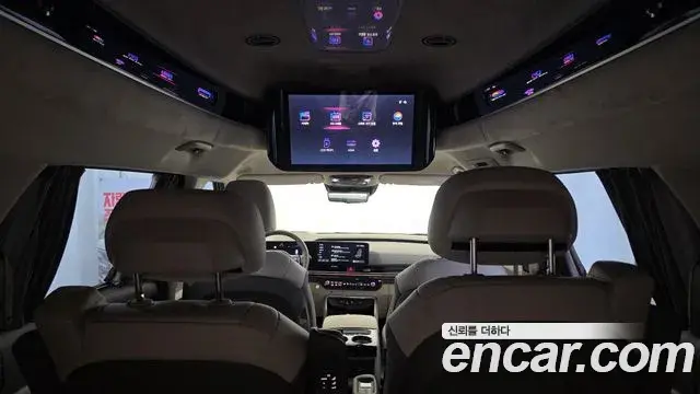 Kia Carnival 2024 — Photo 14/38