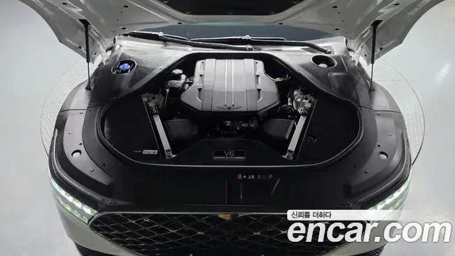 Genesis G90 2022 — ფოტო 10/31
