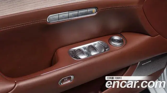 Genesis G90 2022 — ფოტო 30/31