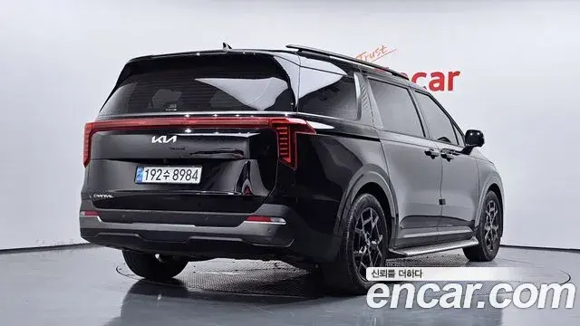 Kia Carnival 2024 — Фото 2/20