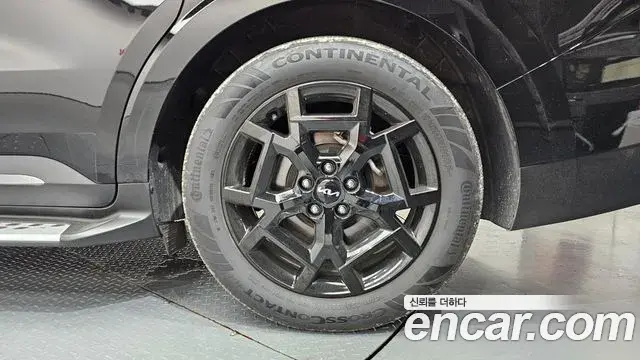Kia Carnival 2024 — Photo 9/37