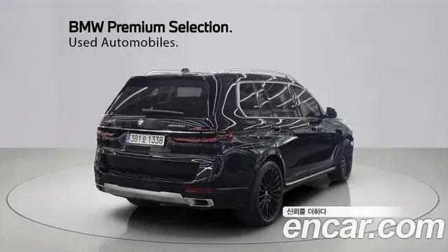 BMW X7 2024 — ფოტო 10/20