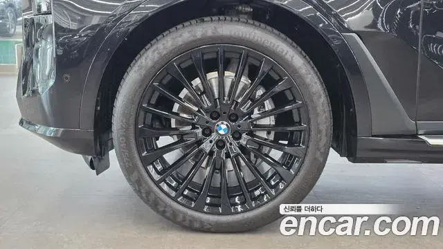 BMW X7 2024 — ფოტო 12/20