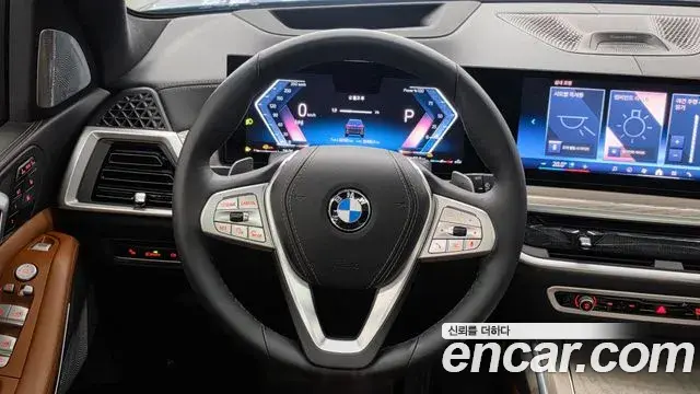 BMW X7 2024 — ფოტო 8/20