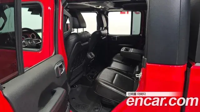 Jeep Gladiator 2022 — Şəkil 16/30