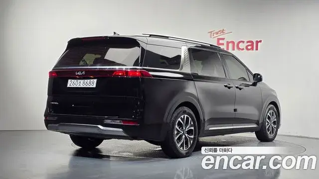 Kia Carnival 2022 — Photo 2/20