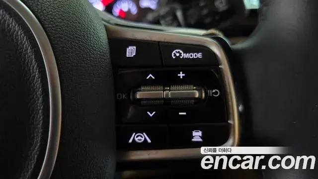 Kia Carnival 2022 — Photo 16/20