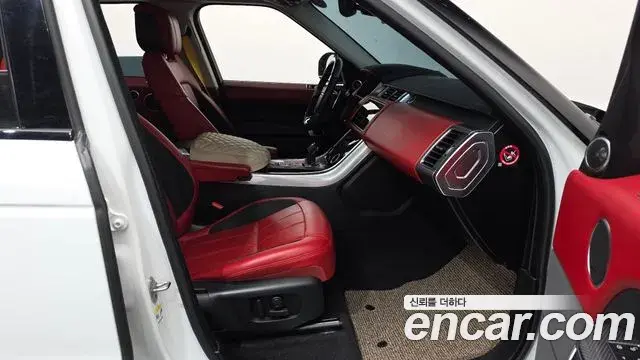 Land Rover Range Rover Sport 2019 — ფოტო 19/34