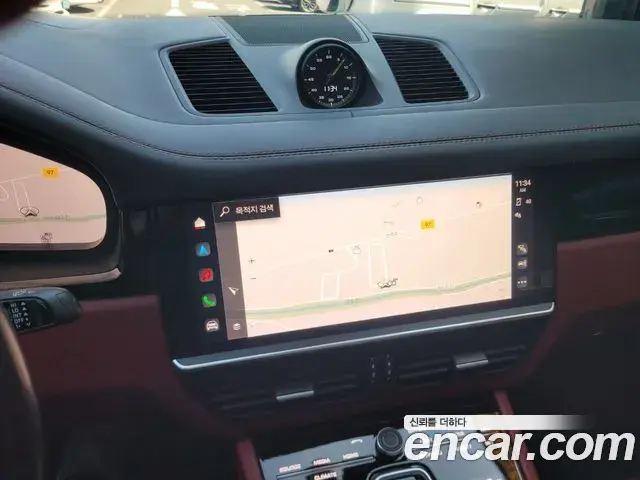 Porsche Cayenne 2022 — ფოტო 12/20