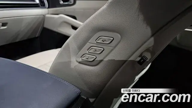 Kia Sorento 2024 — ფოტო 15/36