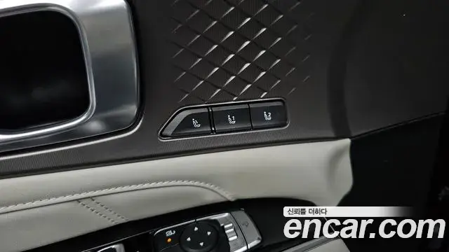 Kia Sorento 2024 — ფოტო 18/36