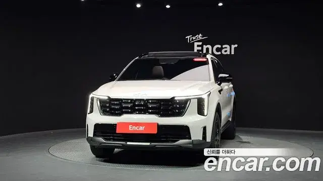 Kia Sorento 2024 — Фото 2/20