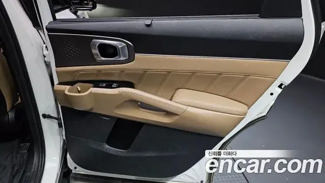 Kia Sorento 2024 — ფოტო 29/33