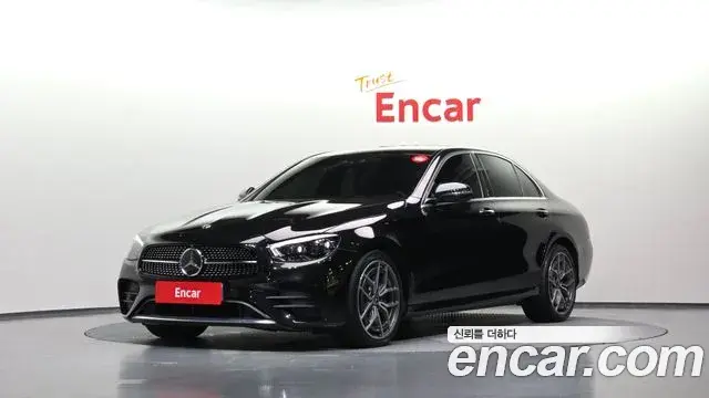 Mercedes-Benz E-Class 2021 — Фото 1/20