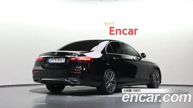 Mercedes-Benz E-Class 2021 — Фото 2/20