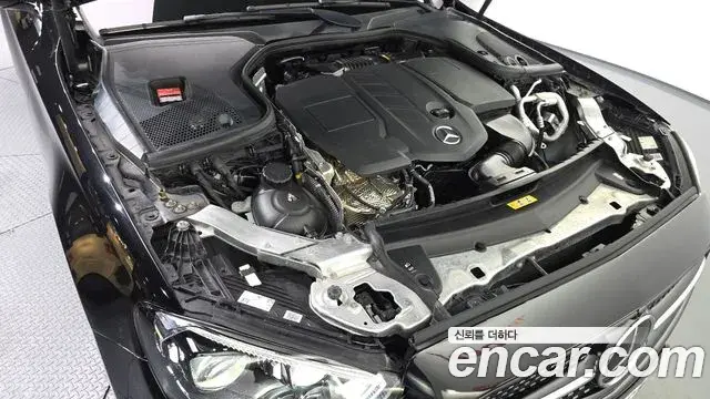 Mercedes-Benz E-Class 2021 — Фото 6/20