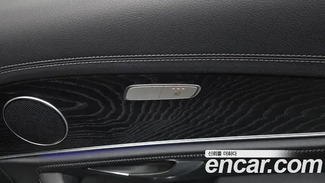 Mercedes-Benz E-Class 2021 — Фото 18/20